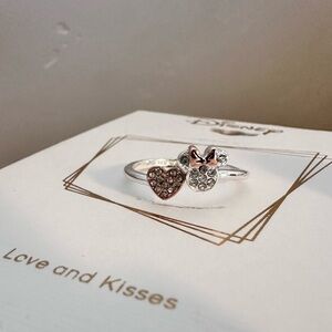 Disney 14k gold crystal Minnie ring